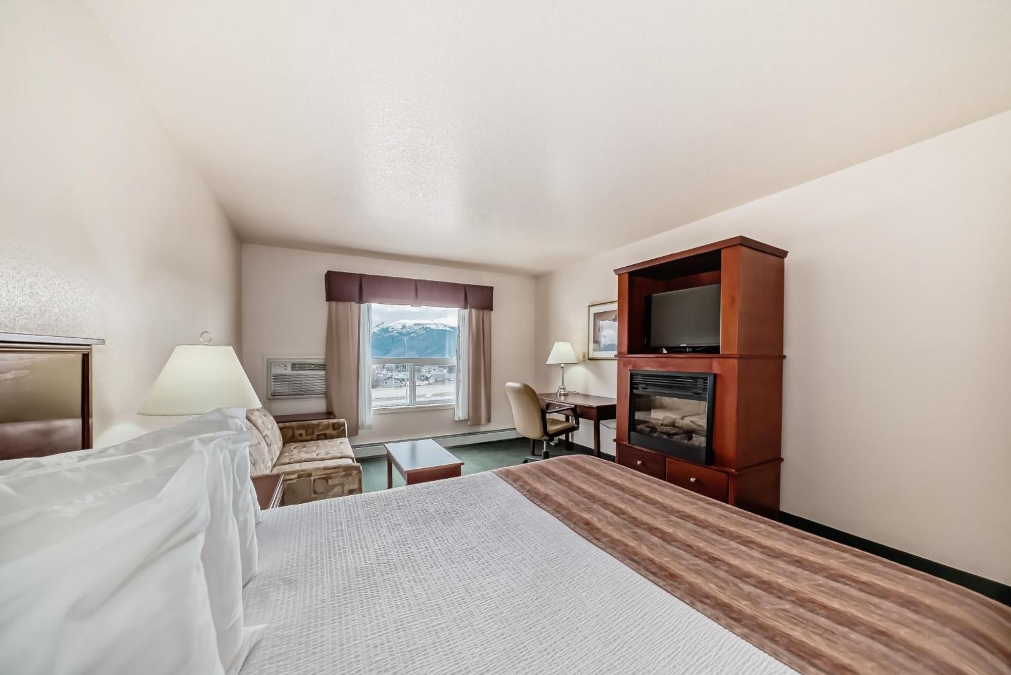 Grande Cache Inn & Suites Eksteriør billede