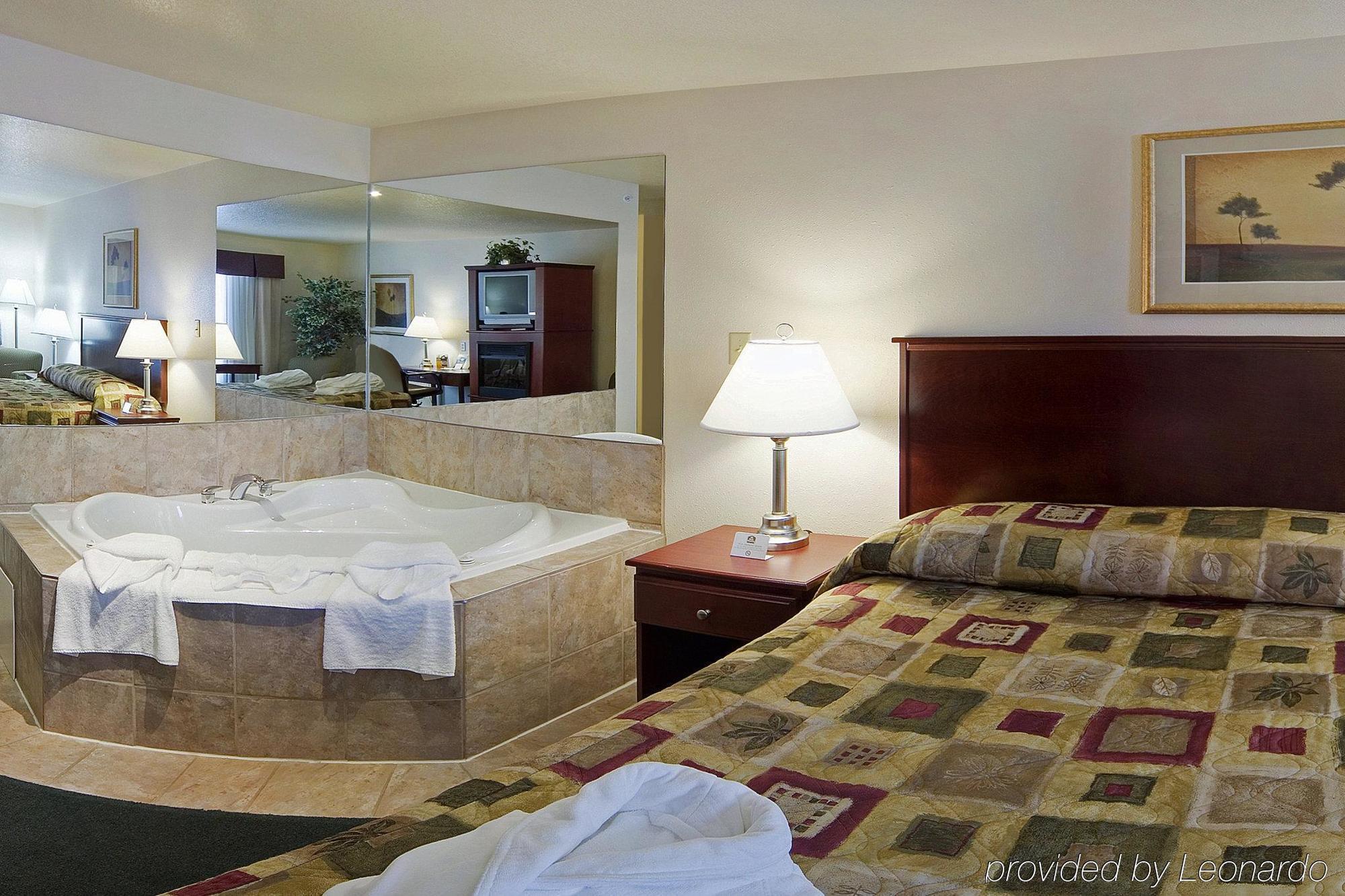 Grande Cache Inn & Suites Værelse billede